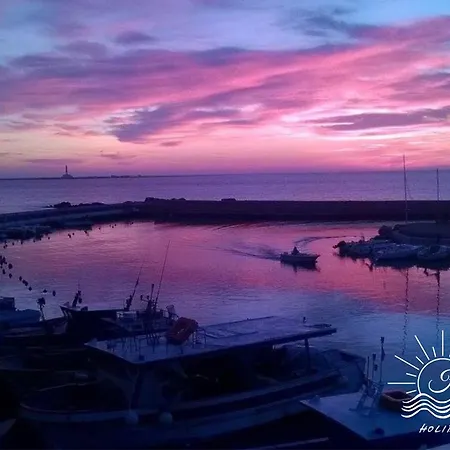 アパート Sisters'house ガリポリ